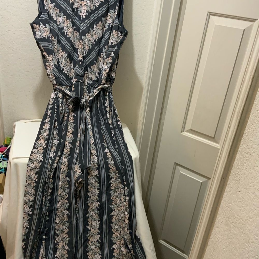 Loft women jumpsuit floral gray multicolor size 26 Plus